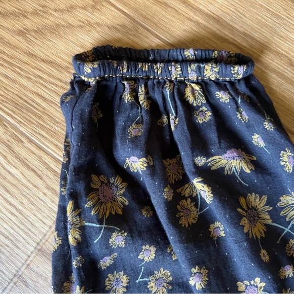 Free People Navy floral boho top. Size XS - fits like a s/m - Picture 7 of 7